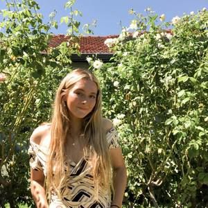 Meet your Posher, Lucy